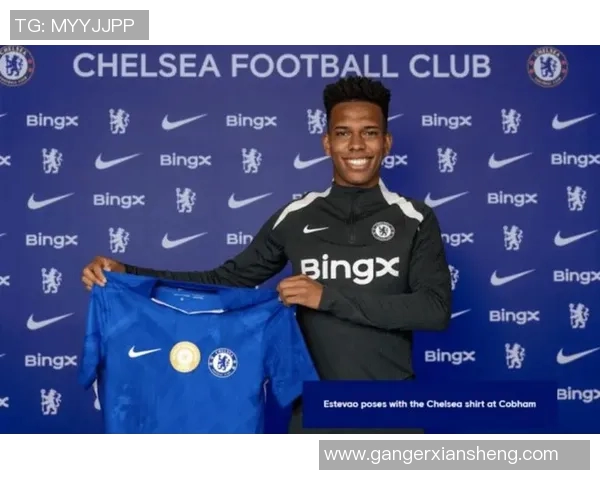 切尔西足球巨星奋斗历程激励年轻球员追求梦想的精神力量